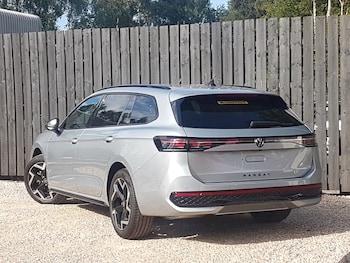 Used Volkswagen Passat 2025 for sale - 76182899: Photo