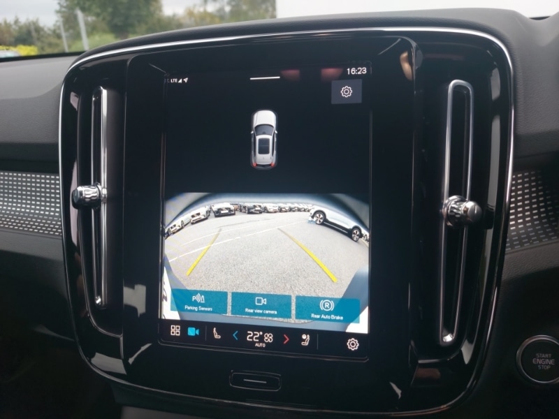 Used Volvo XC40 2025 for sale - 76325197: Photo 11