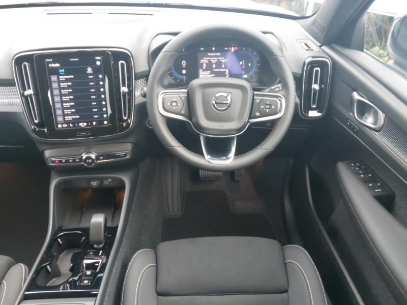 Used Volvo XC40 2025 for sale - 76325197: Photo 7