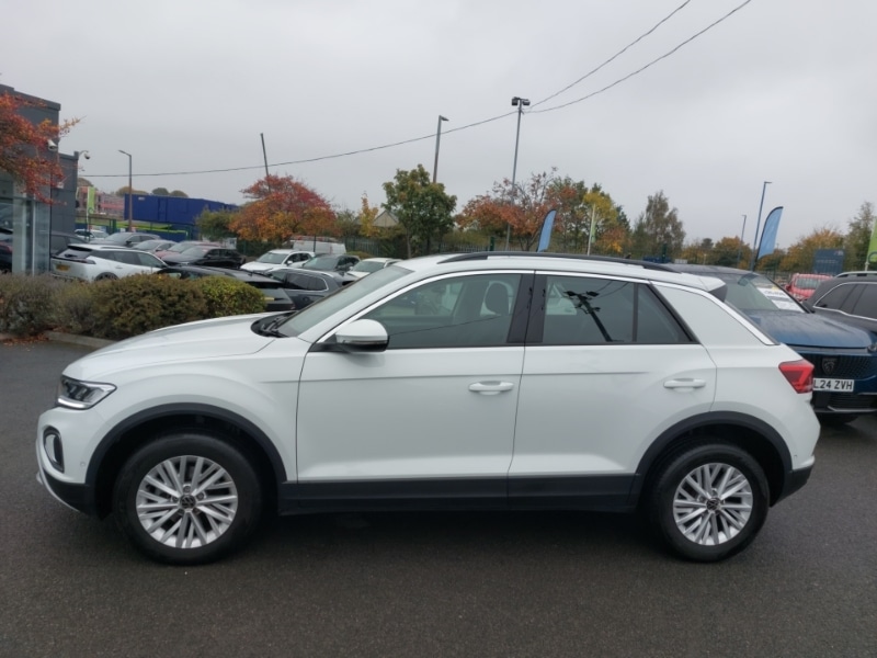 Used Volkswagen T-Roc 2023 for sale - 76688133: Photo 4