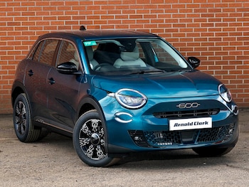 Used Fiat 600 2025 for sale - 76049279: Photo