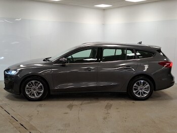 Used Ford Focus 2023 for sale - 77892017: Photo