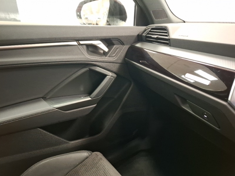 Used Audi Q3 2022 for sale - 76335457: Photo 11