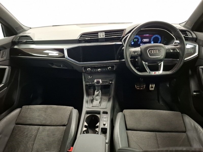 Used Audi Q3 2022 for sale - 76335457: Photo 2