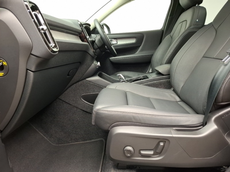 Used Volvo XC40 2024 for sale - 76353841: Photo 5