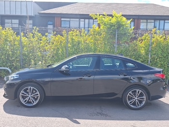 Used BMW 2 Series 2021 for sale - 79060843: Photo