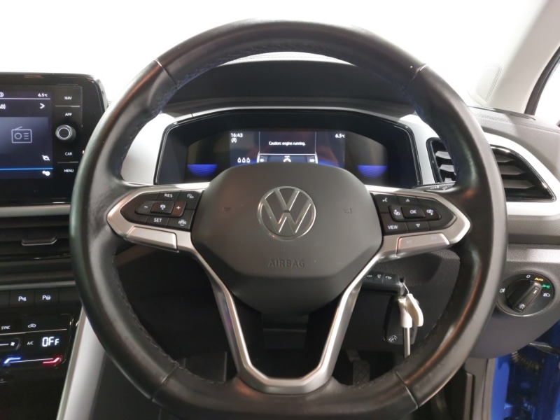 Used Volkswagen T-Roc 2023 for sale - 77877127: Photo 11