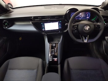 Used Alfa Romeo Junior 2025 for sale - 78522432: Photo