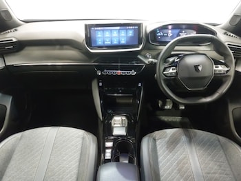 Used Peugeot 2008 2024 for sale - 77875310: Photo