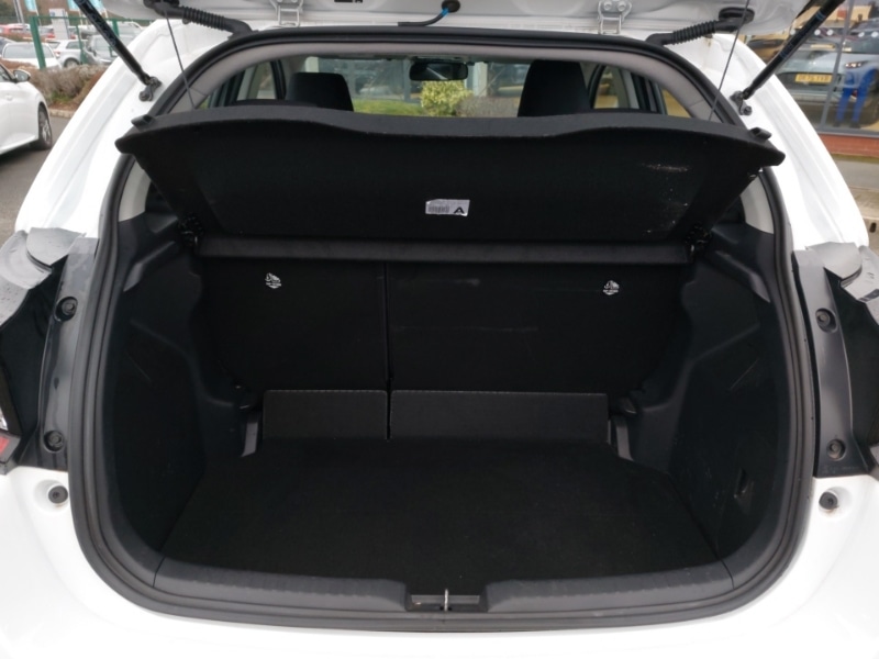 Used Toyota Yaris 2024 for sale - 77923298: Photo 8