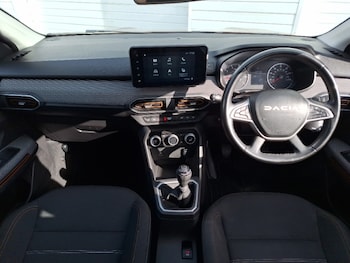 Used Dacia Sandero Stepway 2023 for sale - 79092101: Photo