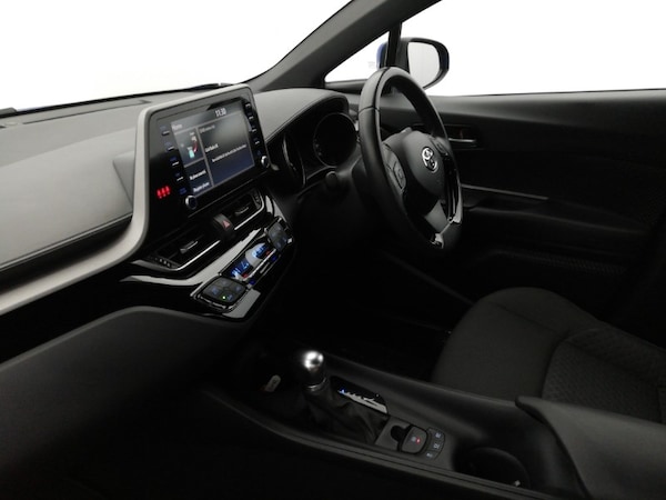 Used Toyota C-HR 2021 for sale - 76301362: Photo 5