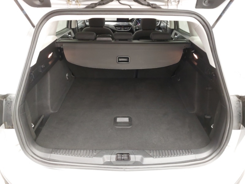 Used Ford Focus 2020 for sale - 76390542: Photo 8