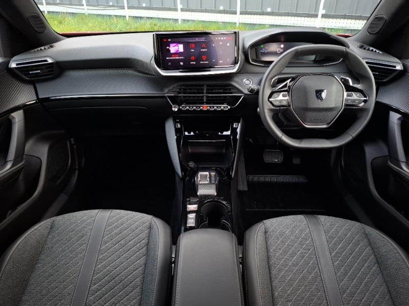 Used Peugeot 2008 2023 for sale - 77767820: Photo 2