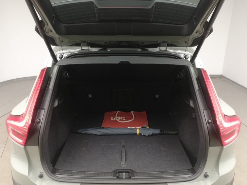 Used Volvo XC40 2024 for sale - 76861508: Photo 8