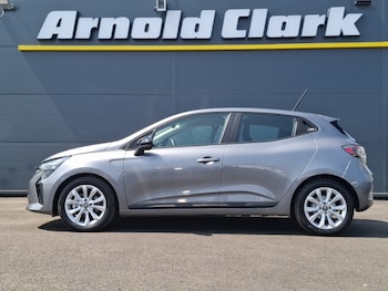 Used Renault Clio 2024 for sale - 75795647: Photo