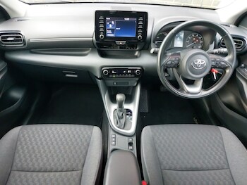 Used Toyota Yaris 2022 for sale - 77911920: Photo