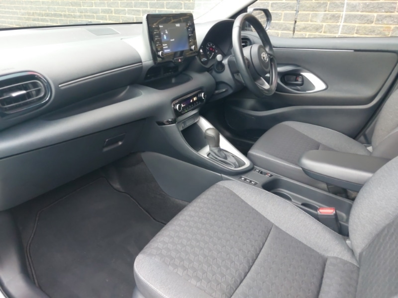 Used Toyota Yaris 2022 for sale - 77911920: Photo 5