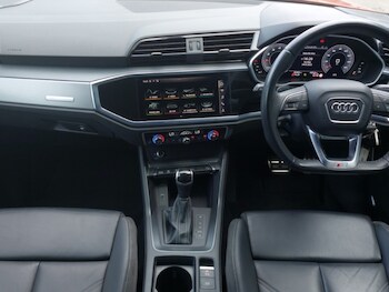 Used Audi Q3 2020 for sale - 77509558: Photo