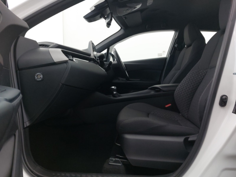 Used Toyota C-HR 2021 for sale - 76764607: Photo 5