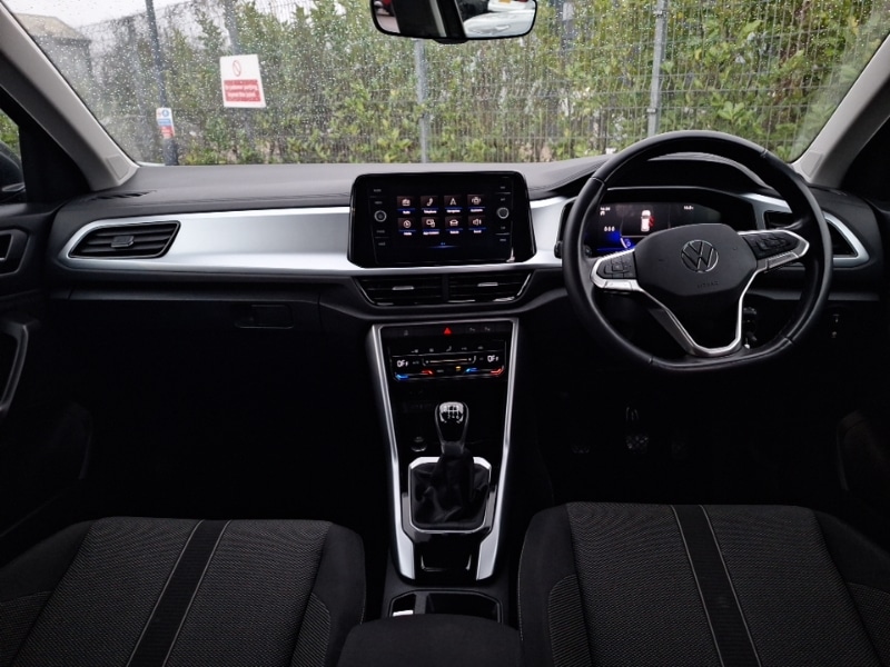 Used Volkswagen T-Roc 2022 for sale - 77912117: Photo 2