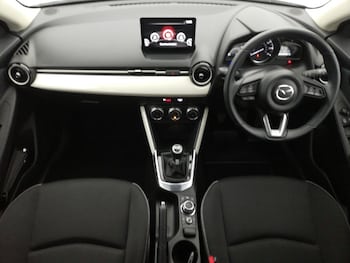 Used Mazda Mazda2 2024 for sale - 76160033: Photo 2