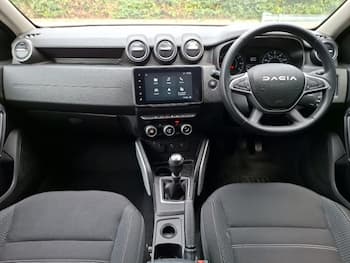 Used Dacia Duster 2024 for sale - 79700311: Photo