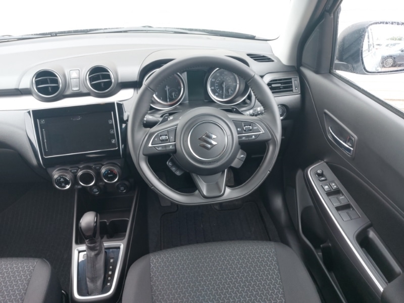 Used Suzuki Swift 2024 for sale - 76682864: Photo 7