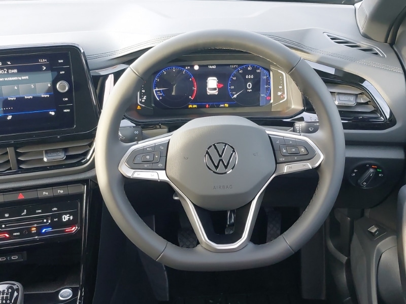 Used Volkswagen T-Roc 2025 for sale - 76947958: Photo 7