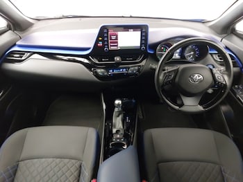 Used Toyota C-HR 2021 for sale - 76383577: Photo