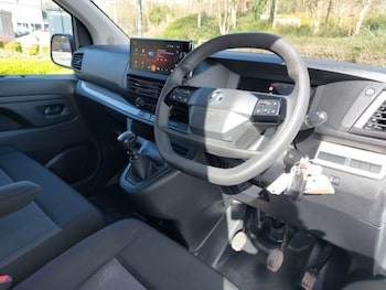 Used Vauxhall Vivaro 2024 for sale - 78647868: Photo