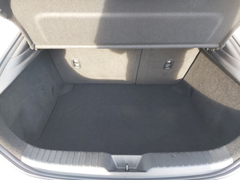 Used Mazda Mazda3 2023 for sale - 77197010: Photo 8