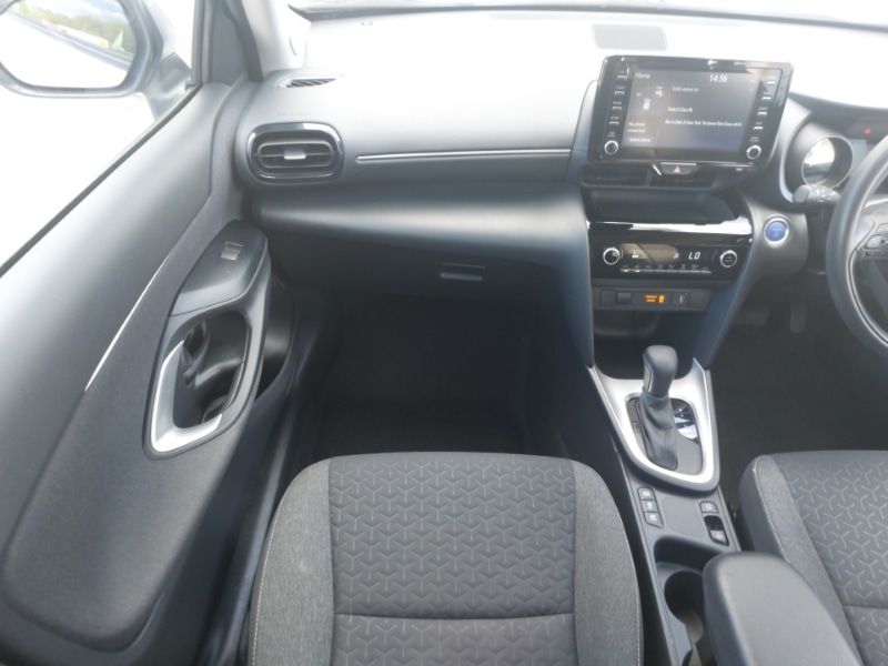 Used Toyota Yaris Cross 2023 for sale - 77410720: Photo 10