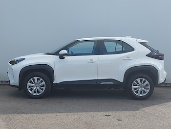 Used Toyota Yaris Cross 2023 for sale - 77410720: Photo