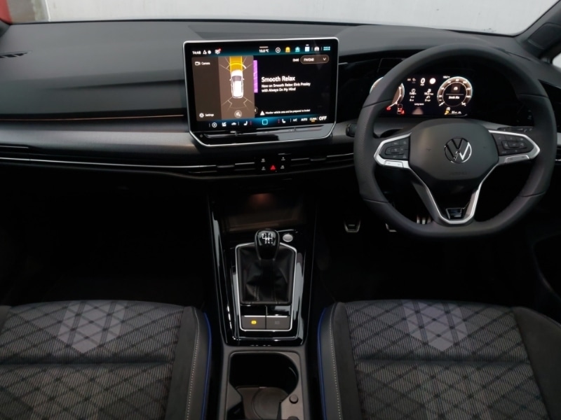 Used Volkswagen Golf 2025 for sale - 76983600: Photo 2