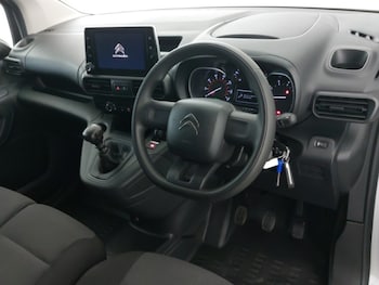 Used Citroen Berlingo 2023 for sale - 76506371: Photo