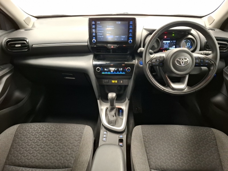 Used Toyota Yaris Cross 2022 for sale - 76589453: Photo 2