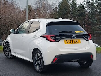 Used Toyota Yaris 2023 for sale - 77365998: Photo