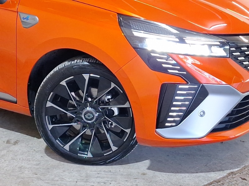 Used Renault Clio 2024 for sale - 76779035: Photo 9