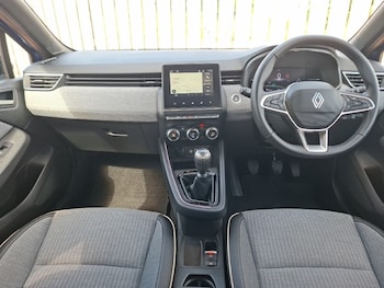 Used Renault Clio 2025 for sale - 79501296: Photo