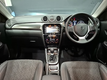 Used Suzuki Vitara 2023 for sale - 77235104: Photo