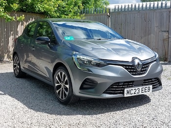 Used Renault Clio 2023 for sale - 78853222: Photo