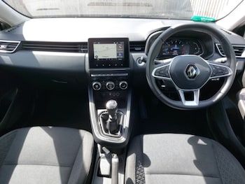 Used Renault Clio 2023 for sale - 78853222: Photo