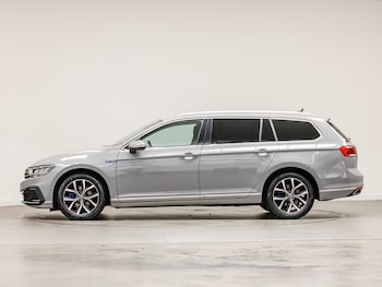 Used Volkswagen Passat 2022 for sale - 75933382: Photo