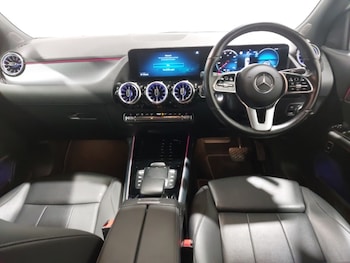 Used Mercedes-Benz EQA 2022 for sale - 76947805: Photo