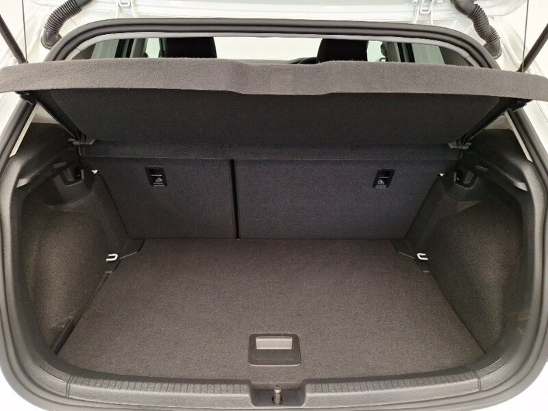 Used Volkswagen Polo 2023 for sale - 77652670: Photo 8