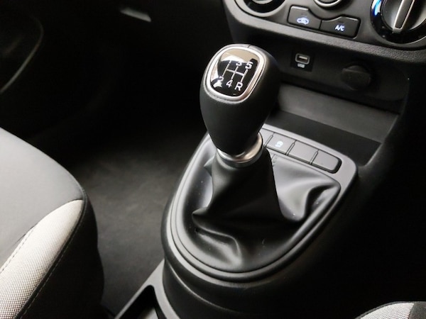 Used Hyundai i10 2023 for sale - 76212970: Photo 12
