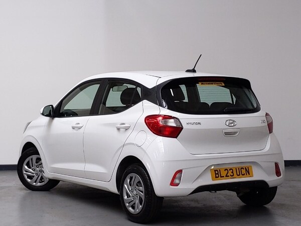 Used Hyundai i10 2023 for sale - 76212970: Photo 3