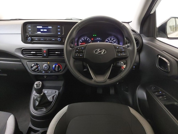 Used Hyundai i10 2023 for sale - 76212970: Photo 7