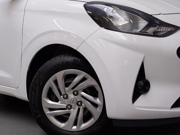 Used Hyundai i10 2023 for sale - 76212970: Photo 9
